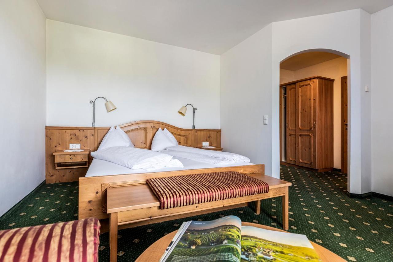 Genussgasthof & Hotel Beim Krutzler Heiligenbrunn Экстерьер фото