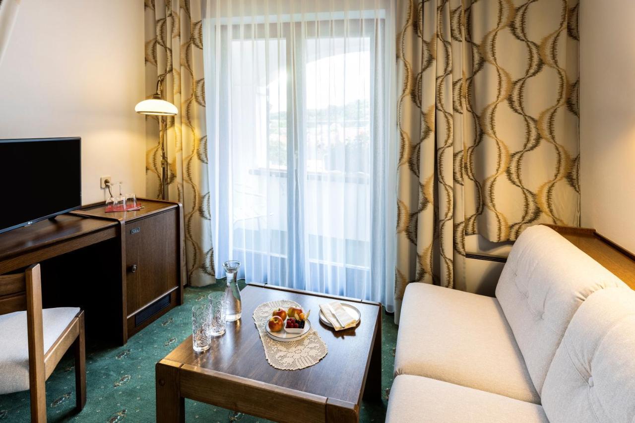 Genussgasthof & Hotel Beim Krutzler Heiligenbrunn Экстерьер фото