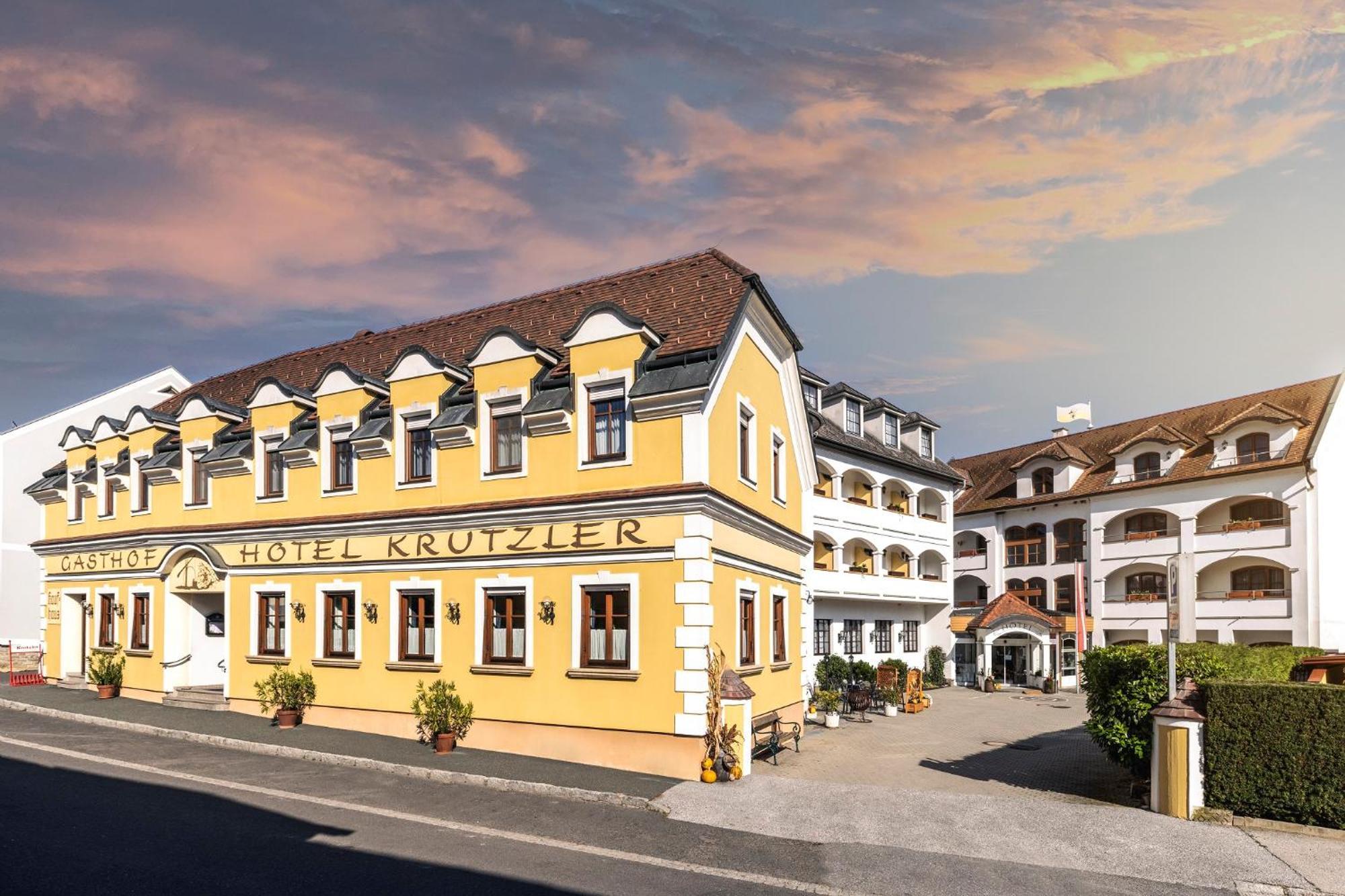 Genussgasthof & Hotel Beim Krutzler Heiligenbrunn Экстерьер фото
